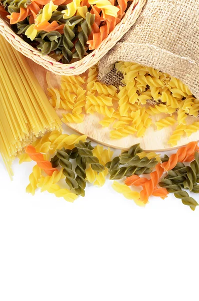 Nevařené těstoviny špagety makarony — Stock fotografie
