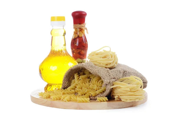 Pastas y aceite de oliva — Foto de Stock