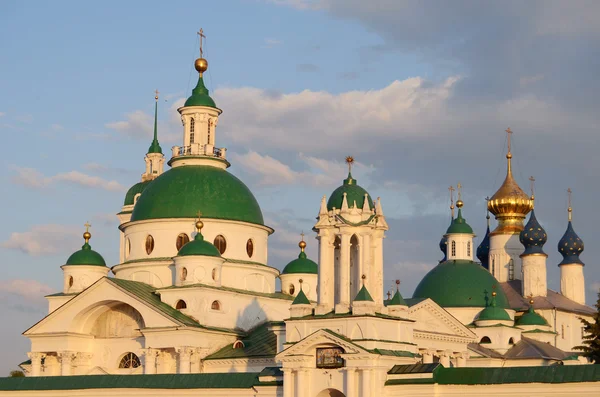 Monasterio Spasso-Yakovlevsky en Rostov — Foto de Stock