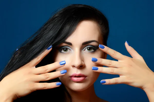 Mujer con maquillaje creativo —  Fotos de Stock