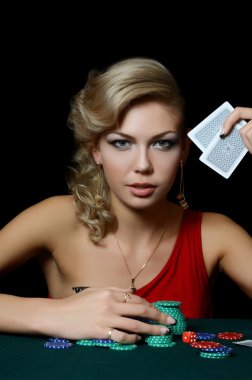 kadın casino fişleri ile