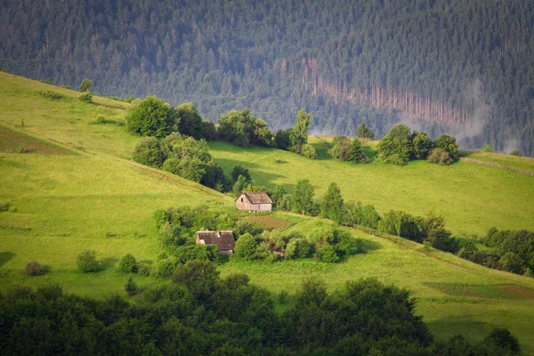 Névoa de montanha nas montanhas — Fotografia de Stock