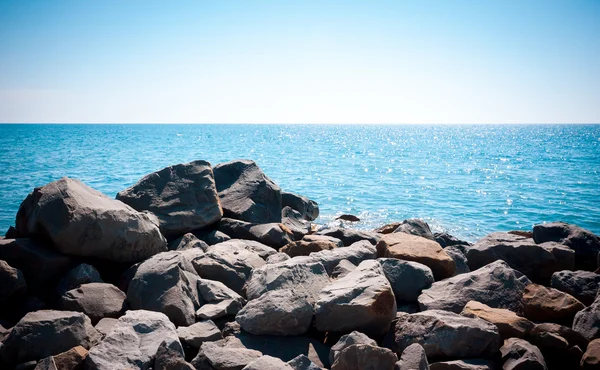 Rocks on the coast — Stock Photo, Image