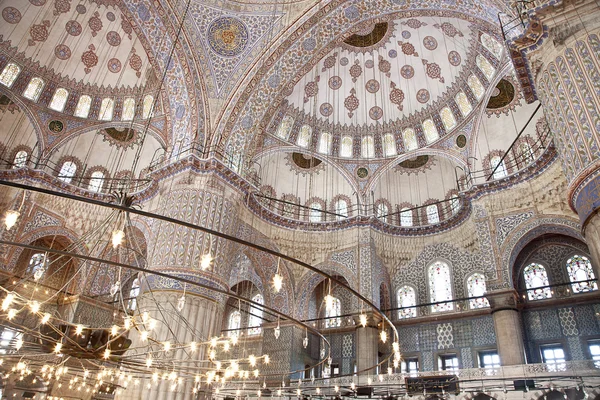 Sultanahmet blauwe moskee interieur - dome — Stockfoto