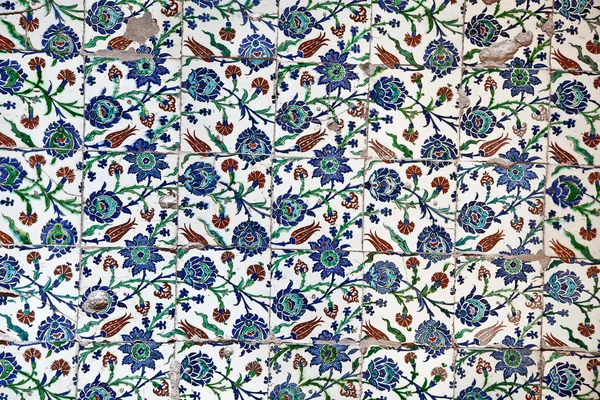 Sultanahmet Interior de la mezquita azul - azulejos — Foto de Stock