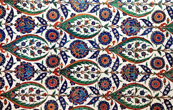Sultanahmet Interior de la mezquita azul - azulejos — Foto de Stock