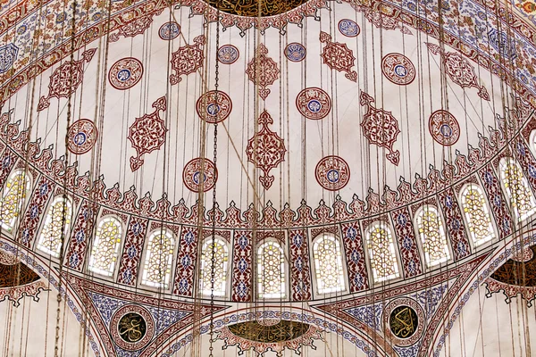 Sultanahmet blauwe moskee interieur - dome — Stockfoto