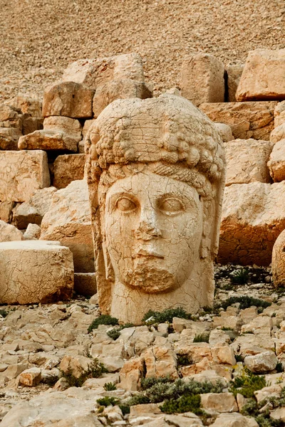 Esculturas del Reino Comageno, Montaña Nemrut — Foto de Stock