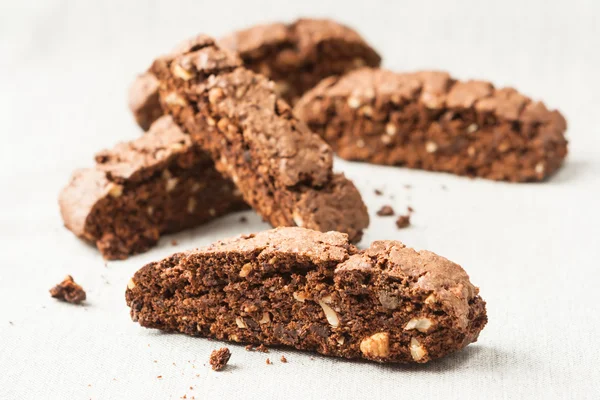 Pedaços de biscotti chocolate — Fotografia de Stock