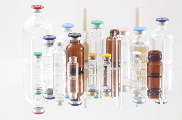 Farmaceutische flesjes — Stockfoto