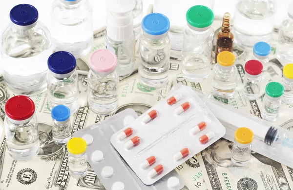 Фармацевтические затраты — стоковое фото