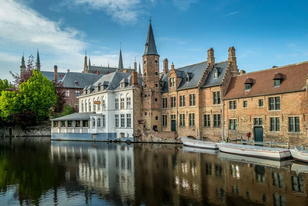 Der Stadtteil Rozenhoedkaai Brügge Belgien — Stockfoto