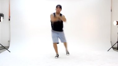 Genç breakdance eylem dans