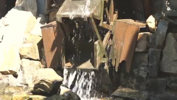 Roda velha do moinho de água holandês — Vídeo de Stock