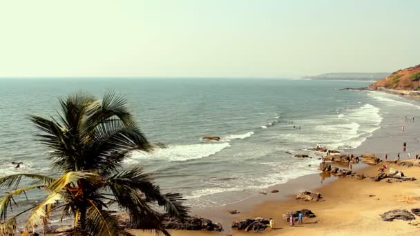 India Goa Vagator spiaggia febbraio 20, 2013. Vista panoramica sul mare — Video Stock