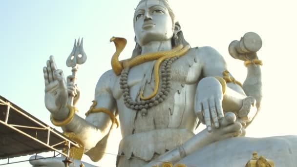 Inde Karnataka 24 février 2013. Statue du Seigneur Shiva au Temple de Murudeshwar — Video