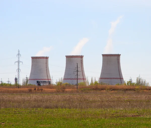 Cooling tower of nuclear power plant and agriculture field — Stock Photo, Image