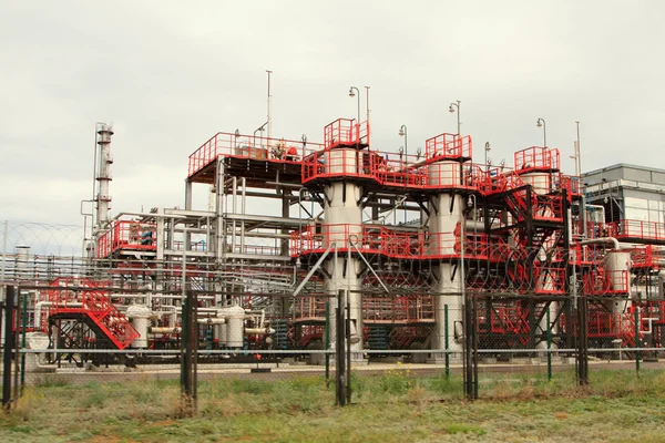 Fabbrica di raffinazione del petrolio — Foto Stock