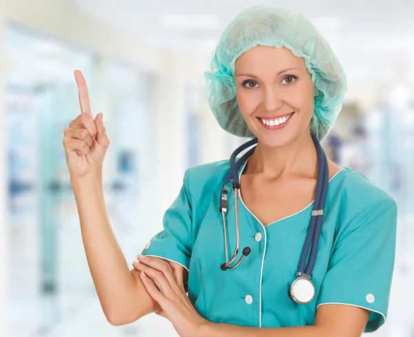 Médico médico mujer en el consultorio —  Fotos de Stock