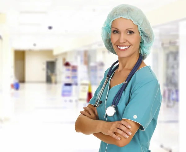 Médico médico mujer en el hospital — Foto de Stock