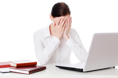 ağlayan işkadını