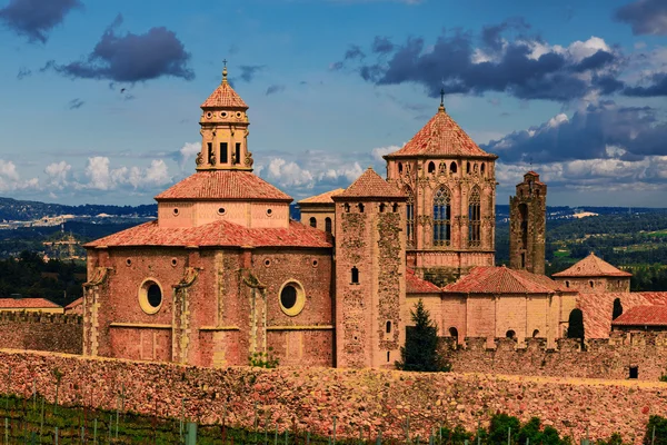 Монастырь Santa Maria de Poblet, Испания — стоковое фото