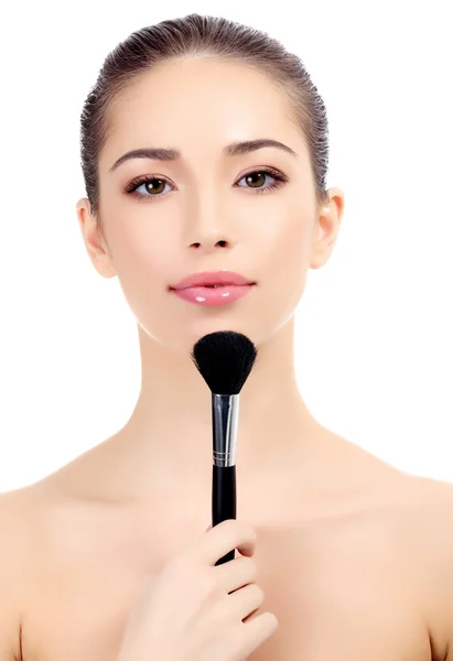 Kvinna med kosmetiska borste — Stockfoto