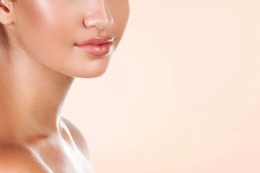 Güzel kadın portresi, cilt bakımı konsepti.