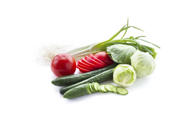 Rajčata, okurky, zelí a cibule — Stock fotografie