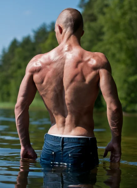 Model at the lake — Stock Photo, Image