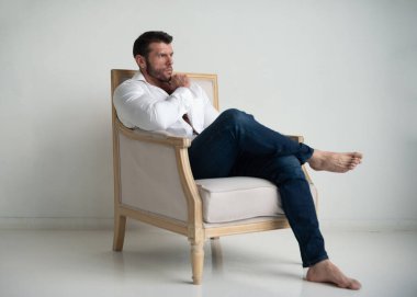 Stüdyoda fitness erkek modeli