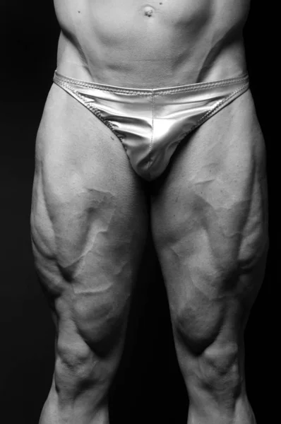 Muscled Manliga Ben Isolerad Bakgrund — Stockfoto