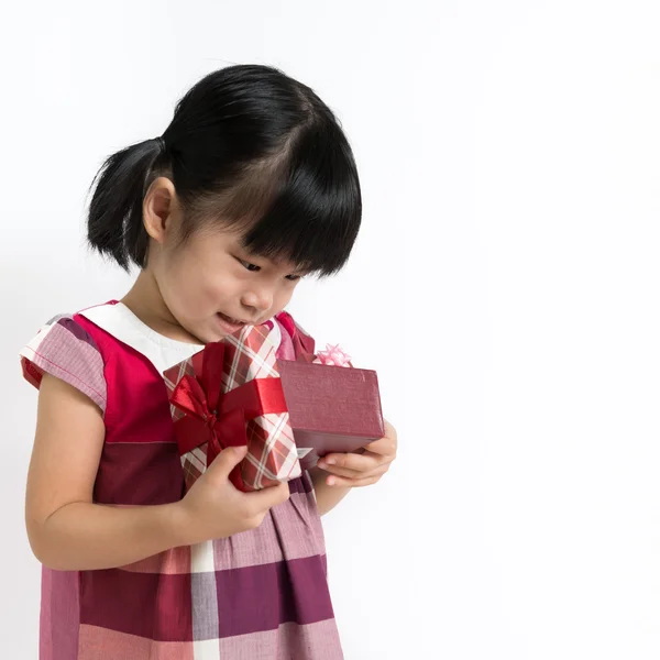 Little child with gift box — Stock Photo, Image