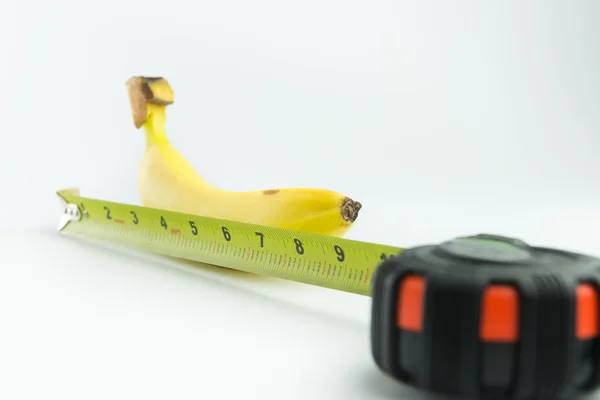 バナナと測定テープ — ストック写真