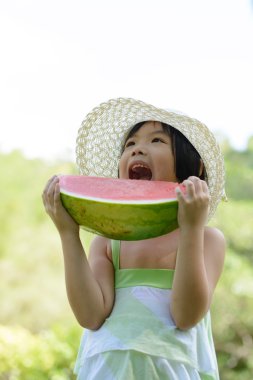 Çocuk Karpuz Yeme