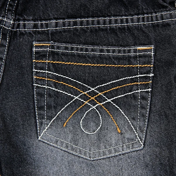 ジーンズのポケット。黒のジーンズのフラグメント. — ストック写真