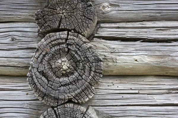 Holzstruktur. Fragment eines alten Blockhauses. — Stockfoto