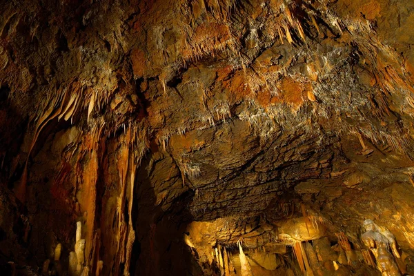 Cueva de piedra caliza — Foto de Stock