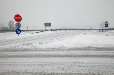 Snowy Highway clipart