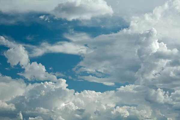 Nuvens — Fotografia de Stock