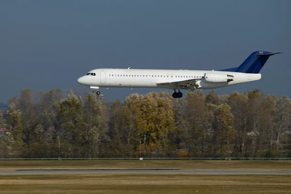 Aterragem de avião — Fotografia de Stock