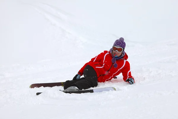 Skiër gedaald — Stockfoto