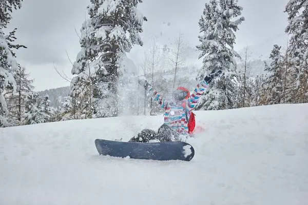 Snowboarder descansando —  Fotos de Stock
