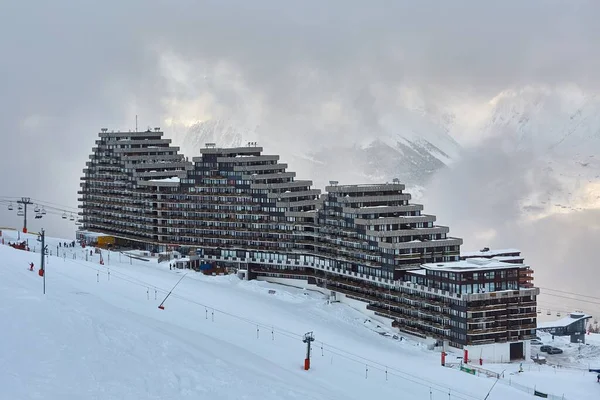 Skibakker i Alpene – stockfoto