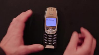 Eski cep telefonu açık, Nokia 6310