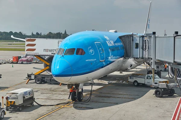 Manuseamento em terra de aeronaves, serviços de restauração KLM — Fotografia de Stock