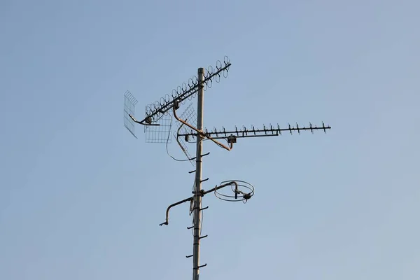 Bir çatı anteni — Stok fotoğraf