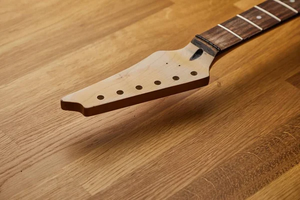 El yapımı elektro gitar yeniden inşa ayrıntıları — Stok fotoğraf