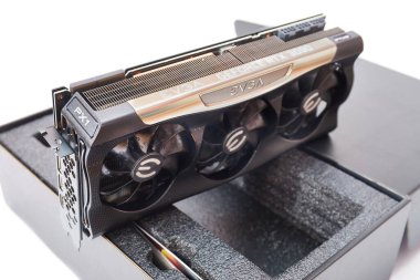 EVGA Geforce RTX 3090 Nvidia GPU görüntüleme