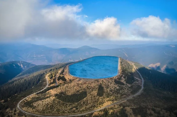 Armazenamento de água bombeada vista aérea do reservatório da usina hidrelétrica Imagens De Bancos De Imagens